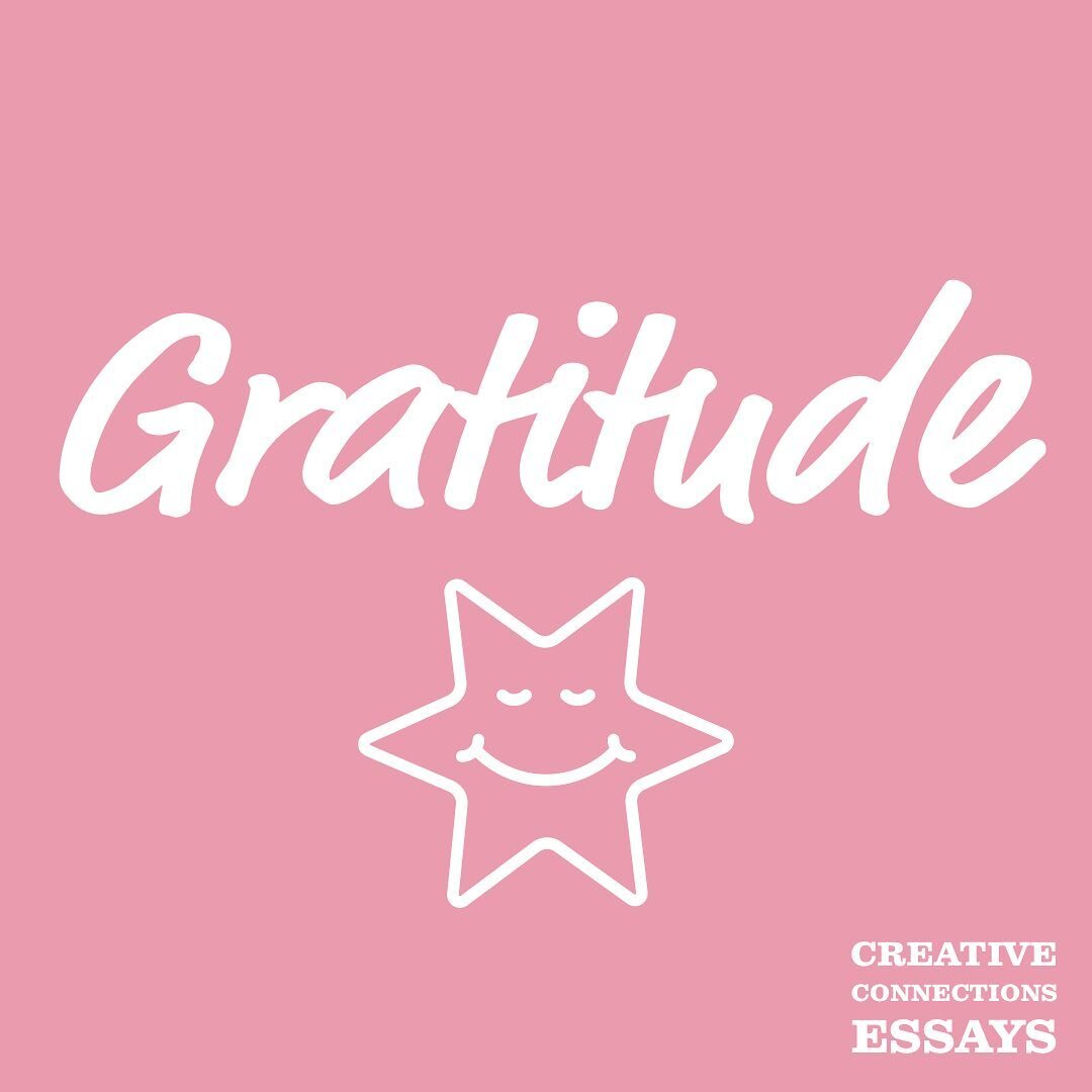 Remember that the newest prompt on the @commonapp has to do with GRATITUDE. Have you ever kept a gratitude journal? 🌟

Writer friend @rodriguez_wrote_emilia reminded me that this practice brings joy! Along with increasing happiness and well-being, t