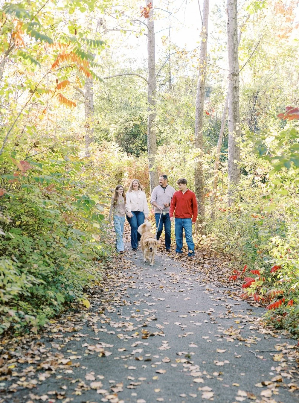 A special session to celebrate this family earlier this month. I was so grateful we got the perfect day and the most beautiful fall colours 😍

P.S. Who said family sessions are only for young children? After years of photographing families, I can sa
