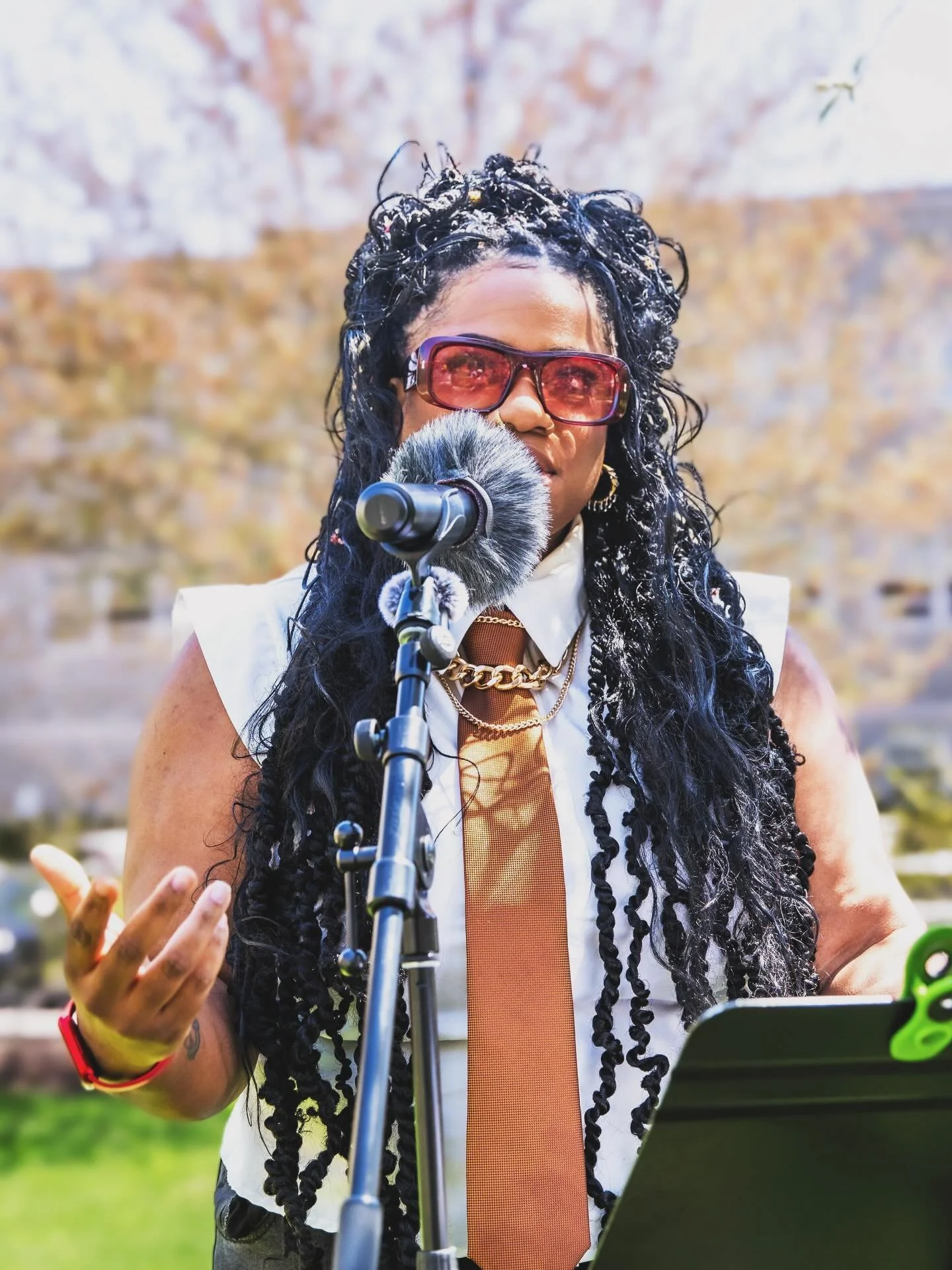 Thank you to everyone who made our Prison Project finale concert with Boston College Prison Education Program a memorable sunny afternoon, and especially @lolamillz5 for these photos 📸

Artist Red Shaydez @redshaydez1 and Tony @tbayebaye26 joined pi
