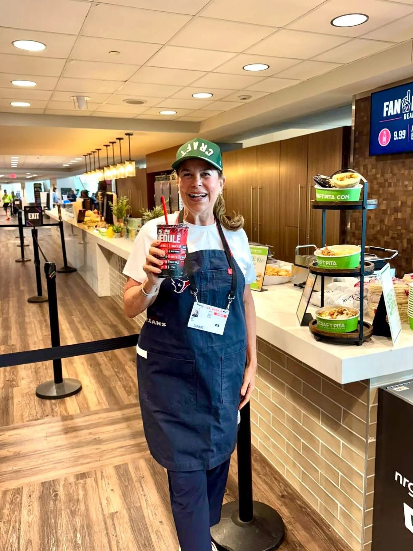 It’s game day and a birthday! 🎉
Happy Birthday to our very own Claudia! Catch her cheering on the Texans and serving Craft Pita’s game day bites in the Club Level (sections 310 & 338). Stop by and say hi to the birthday girl! 🏈🎂
