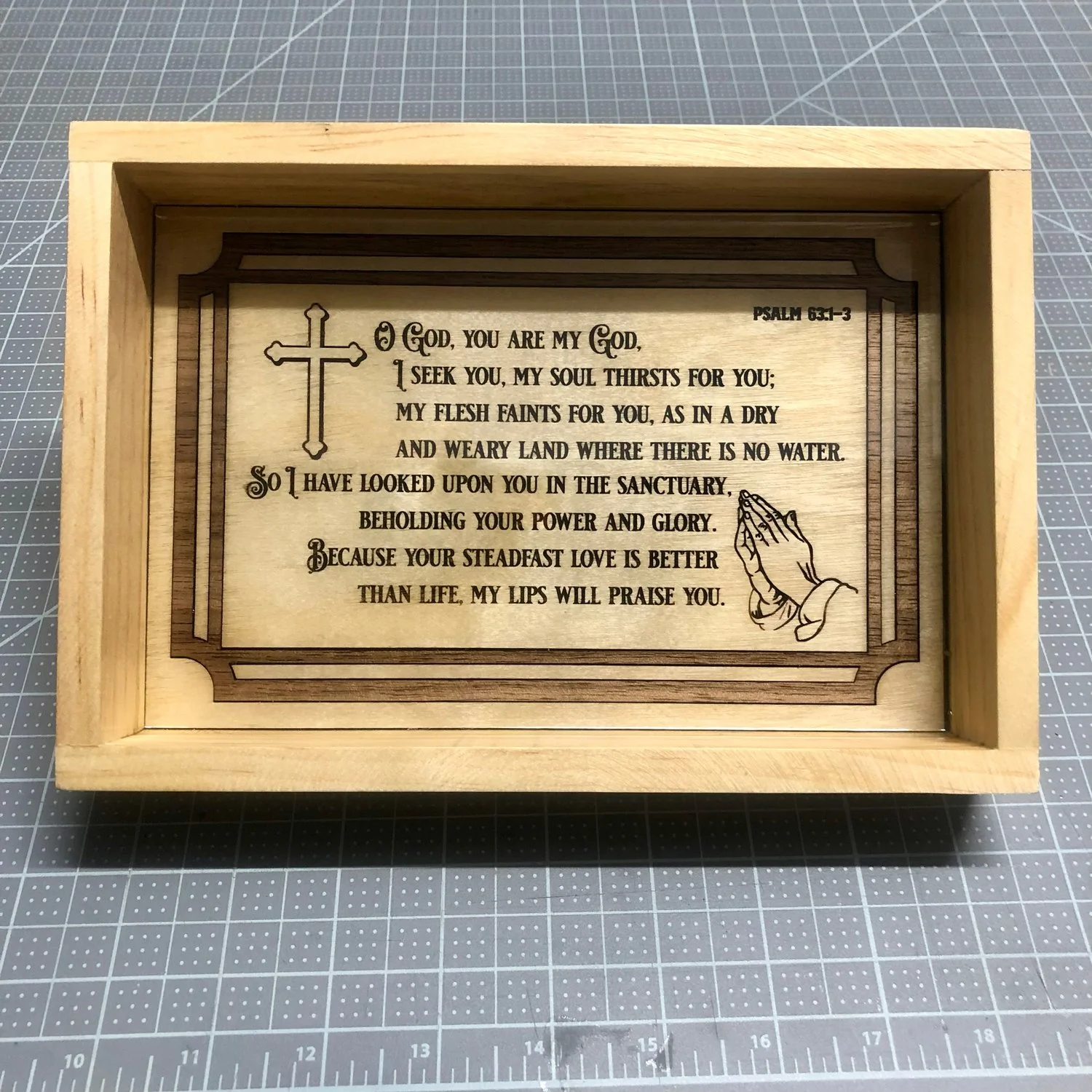 bible_tray_01.jpg