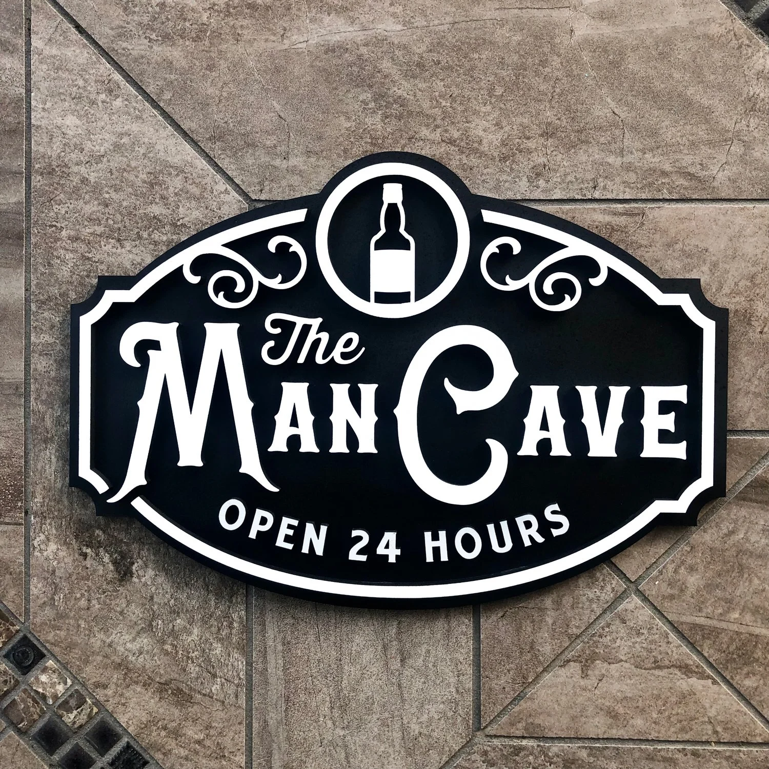 whiskey_man_cave_sign.jpg