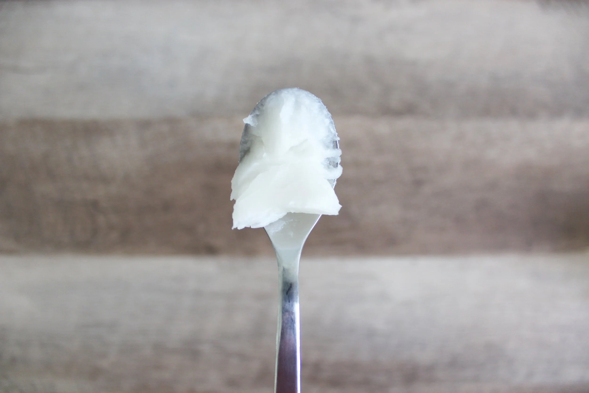 Health Benefits of Oil Pulling and How To Do It