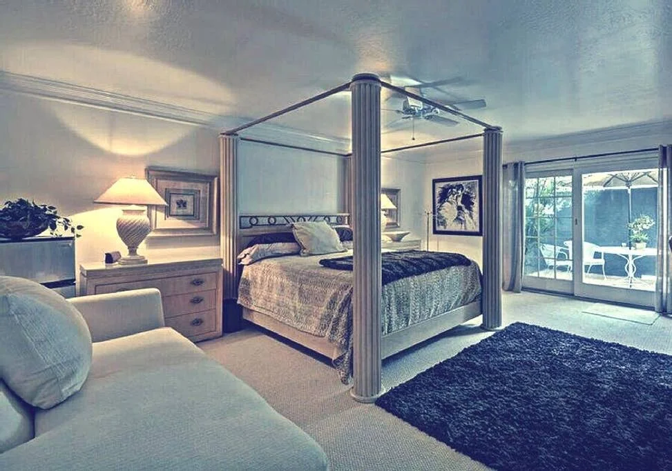 Master Bedroom: Malachi and Burke