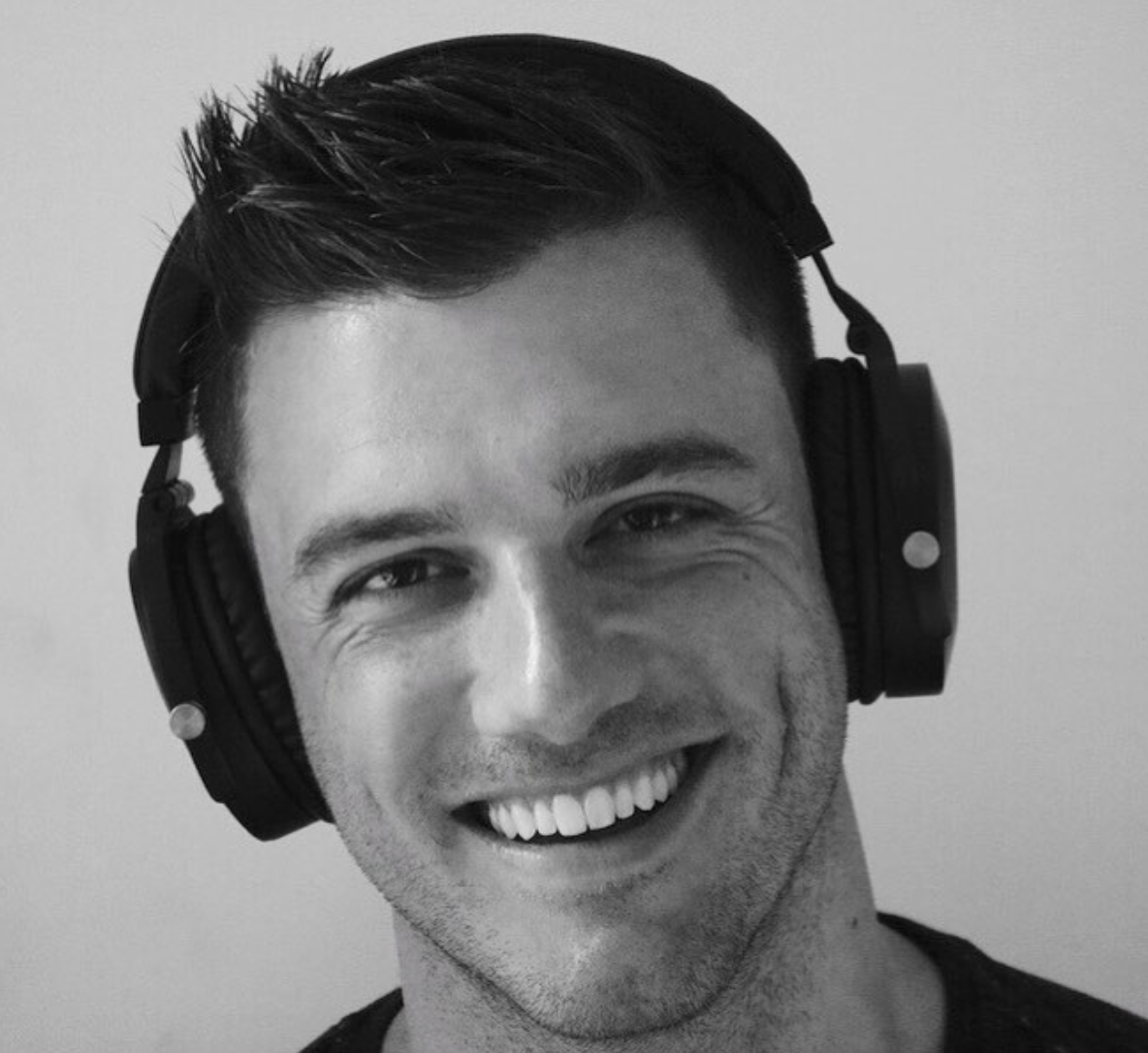 “For me, expressing myself with my piano is one of those important things,” says Alan Gendreau, pictured in ZaanU headphones in matte black .