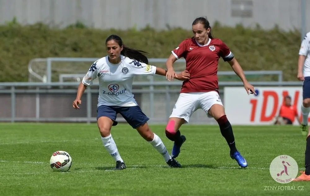 Arrow Liver: Professional Soccer Player, Jennifer Skogerboe