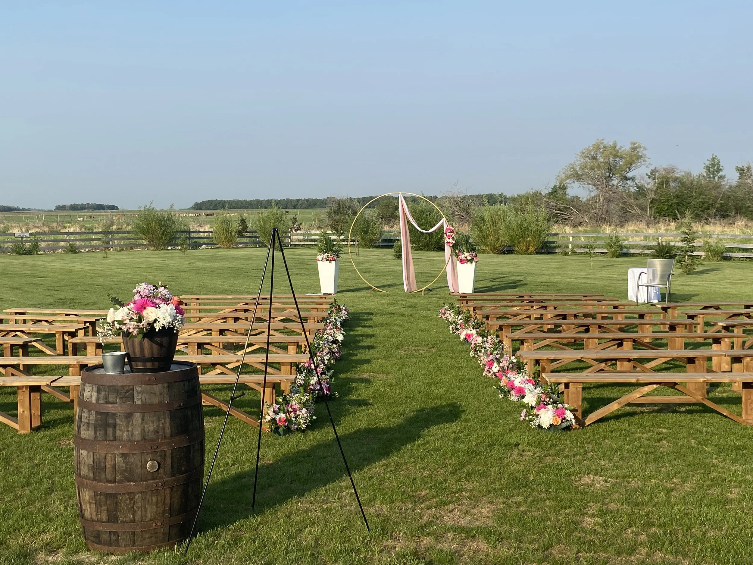 ceremony with round arch.JPG