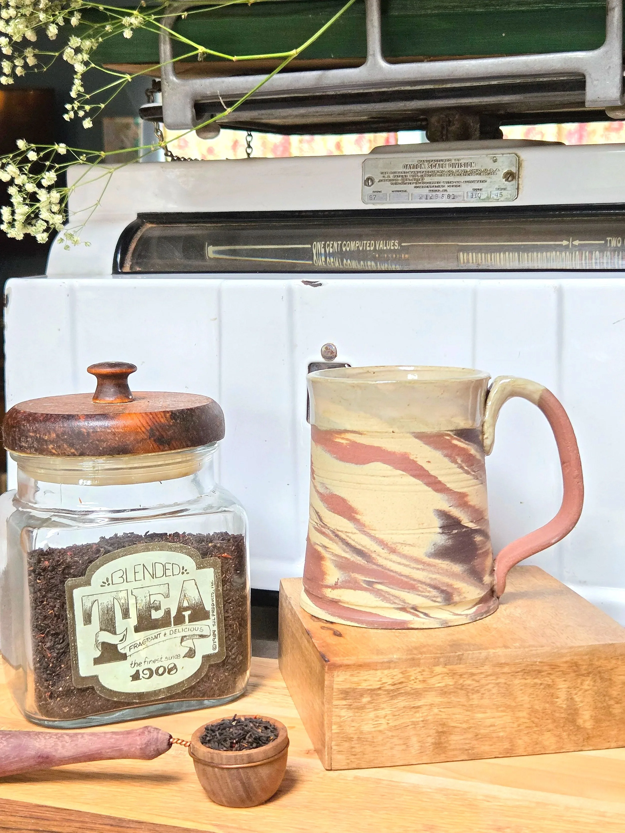 Tankard with exposed marbling (see details)