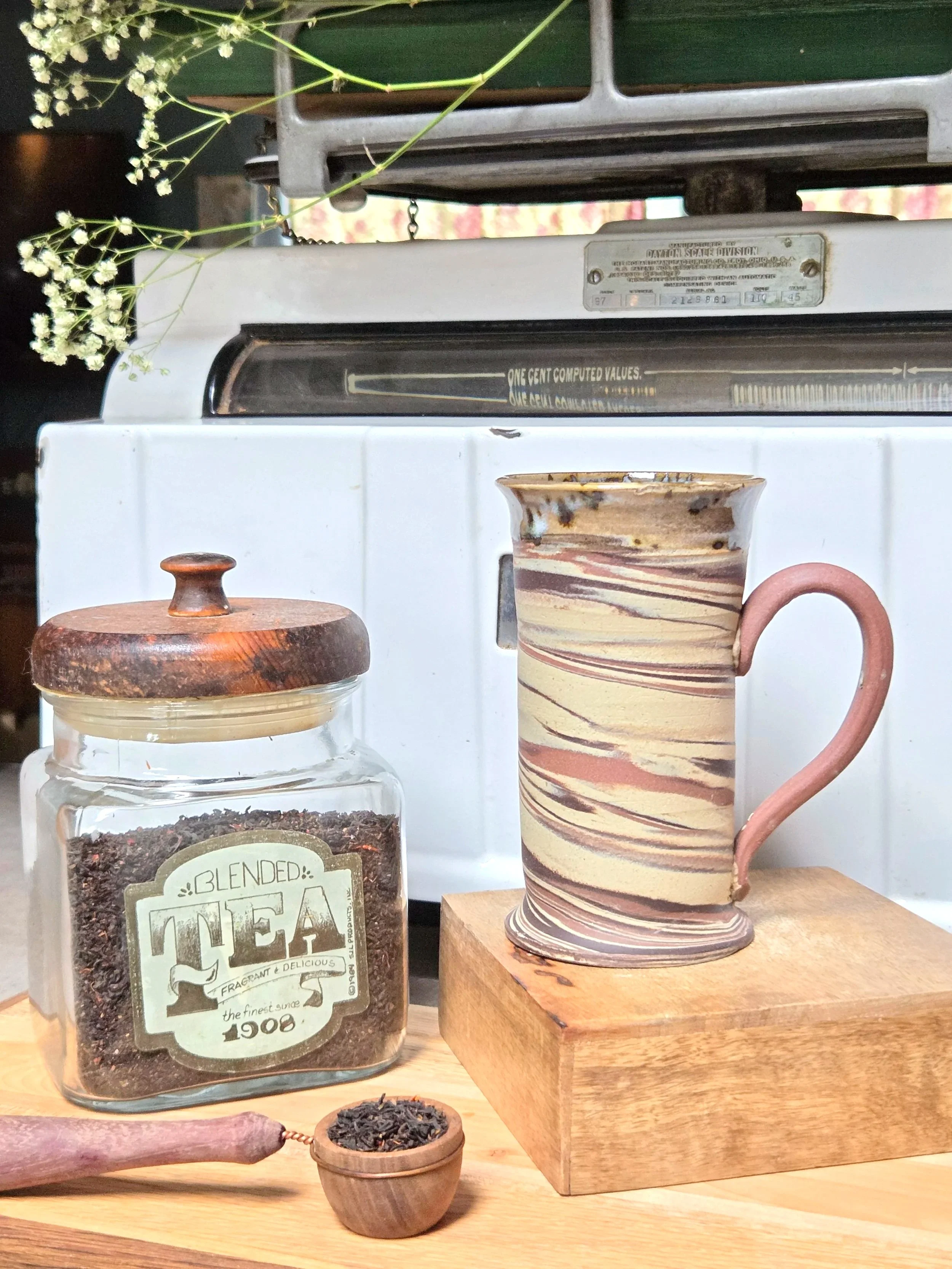 Tankard with exposed marbling (see details)