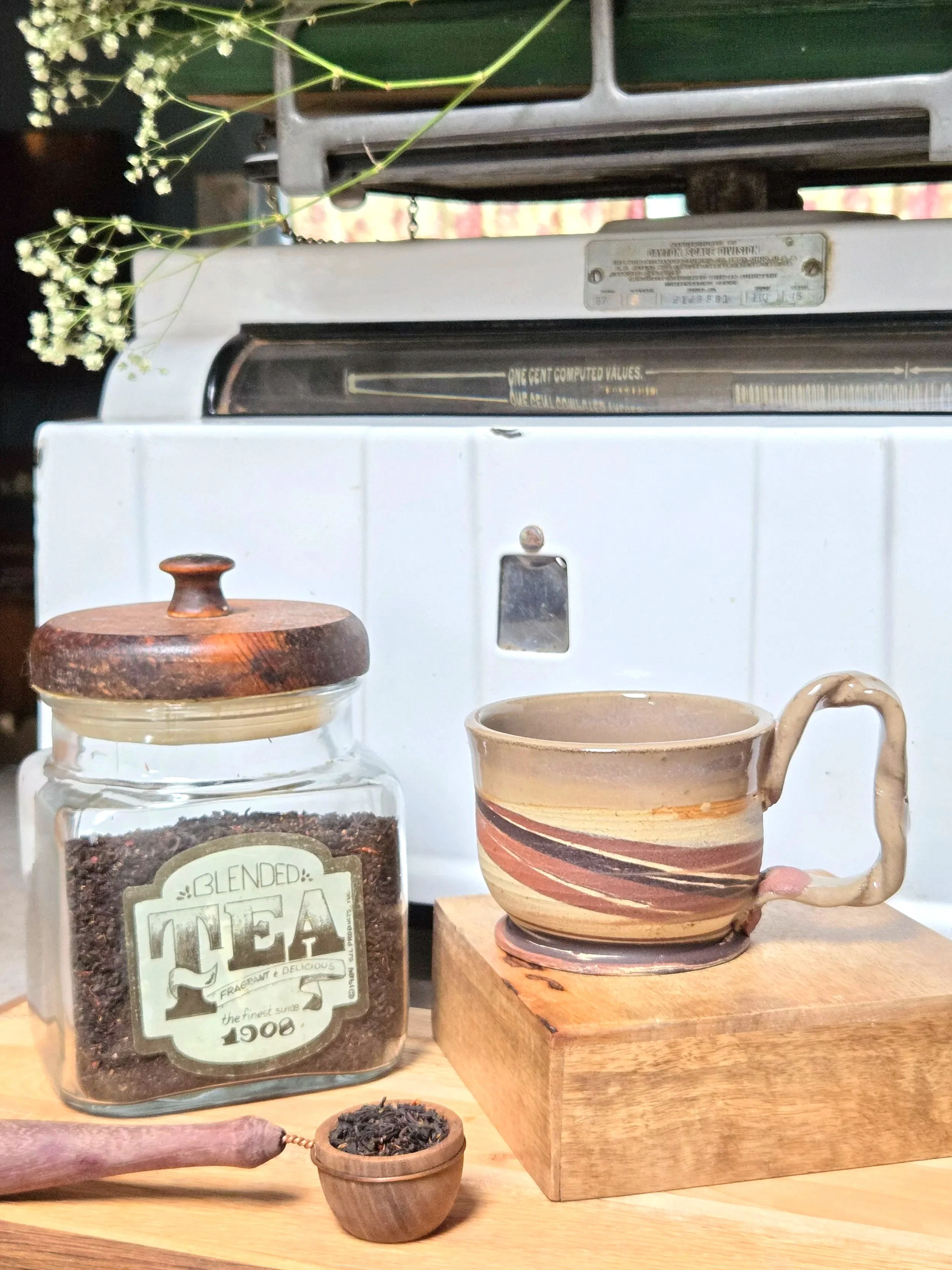 Mug with exposed marbling (see details)