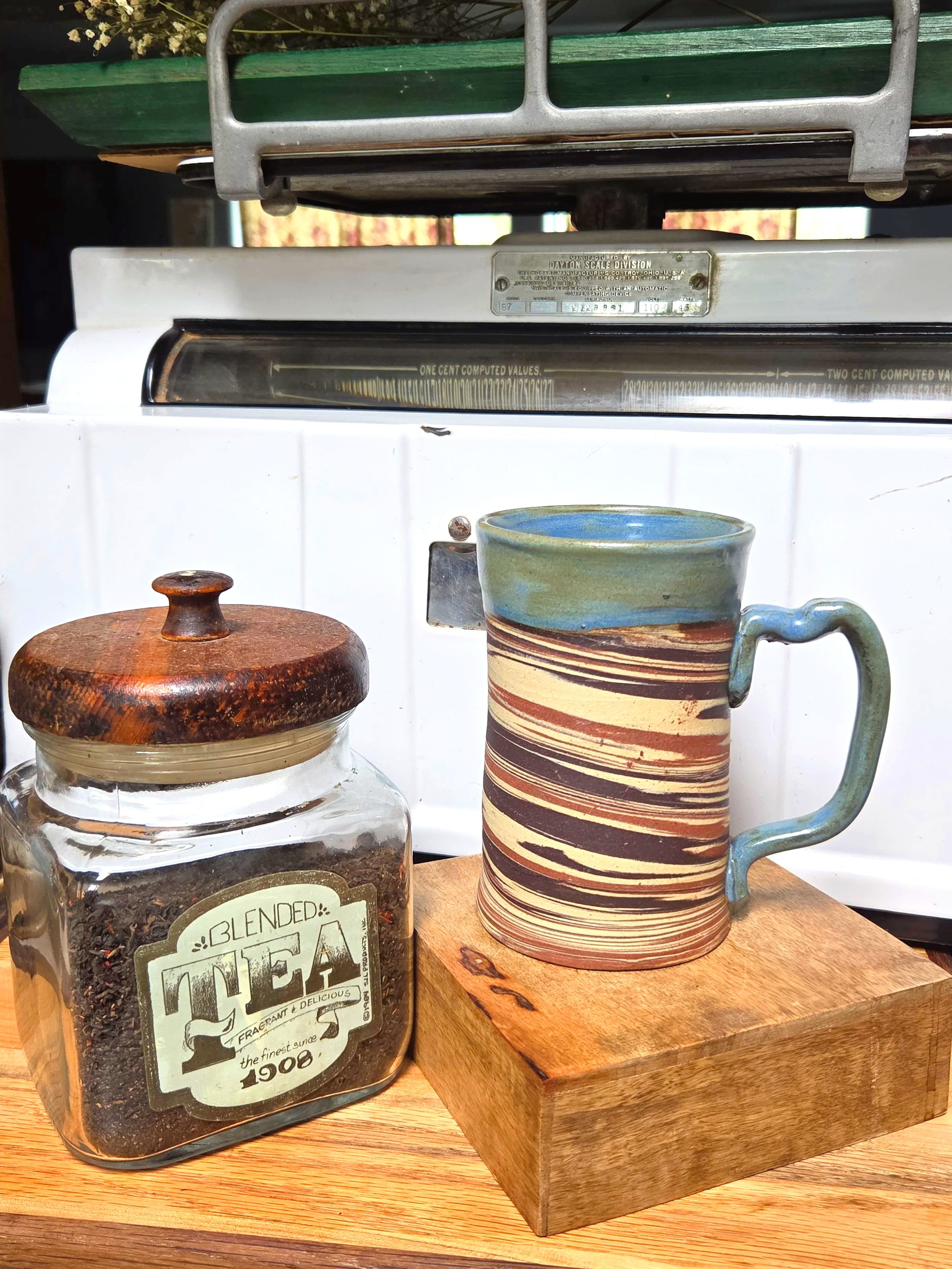 Tankard with exposed marbling (see details)