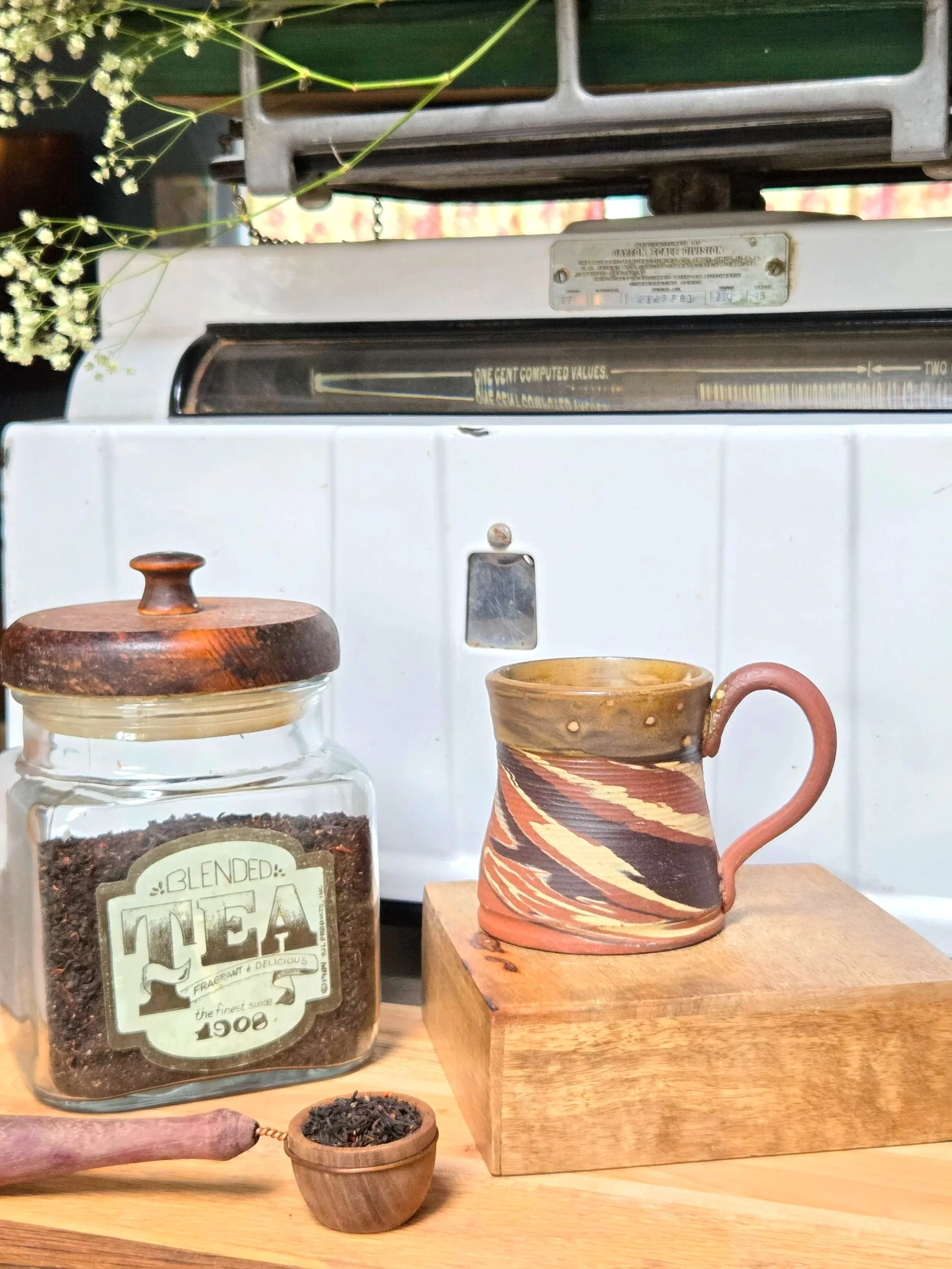 Teacup with exposed marbling (see details)