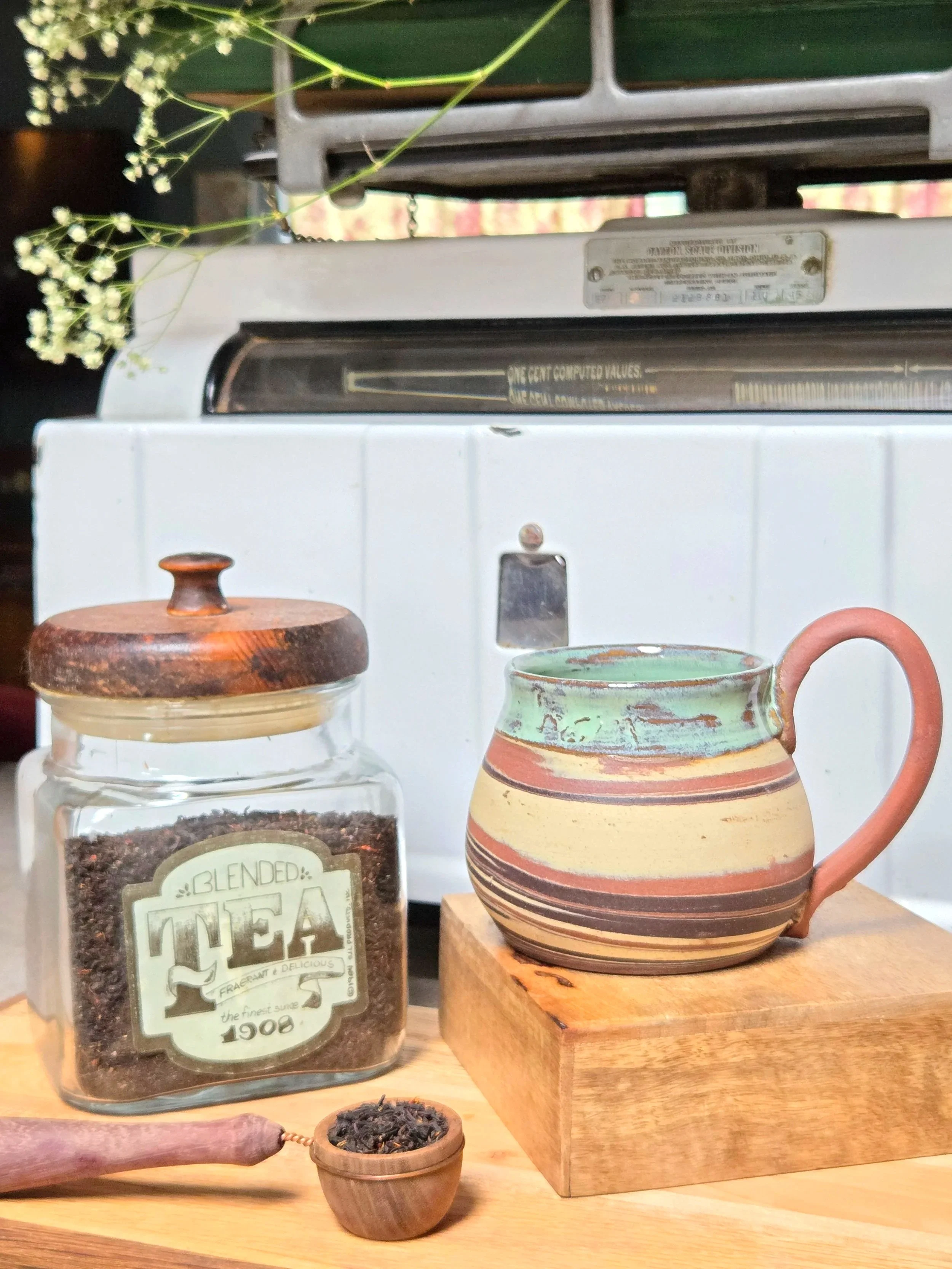 Mug with exposed marbling (see details)