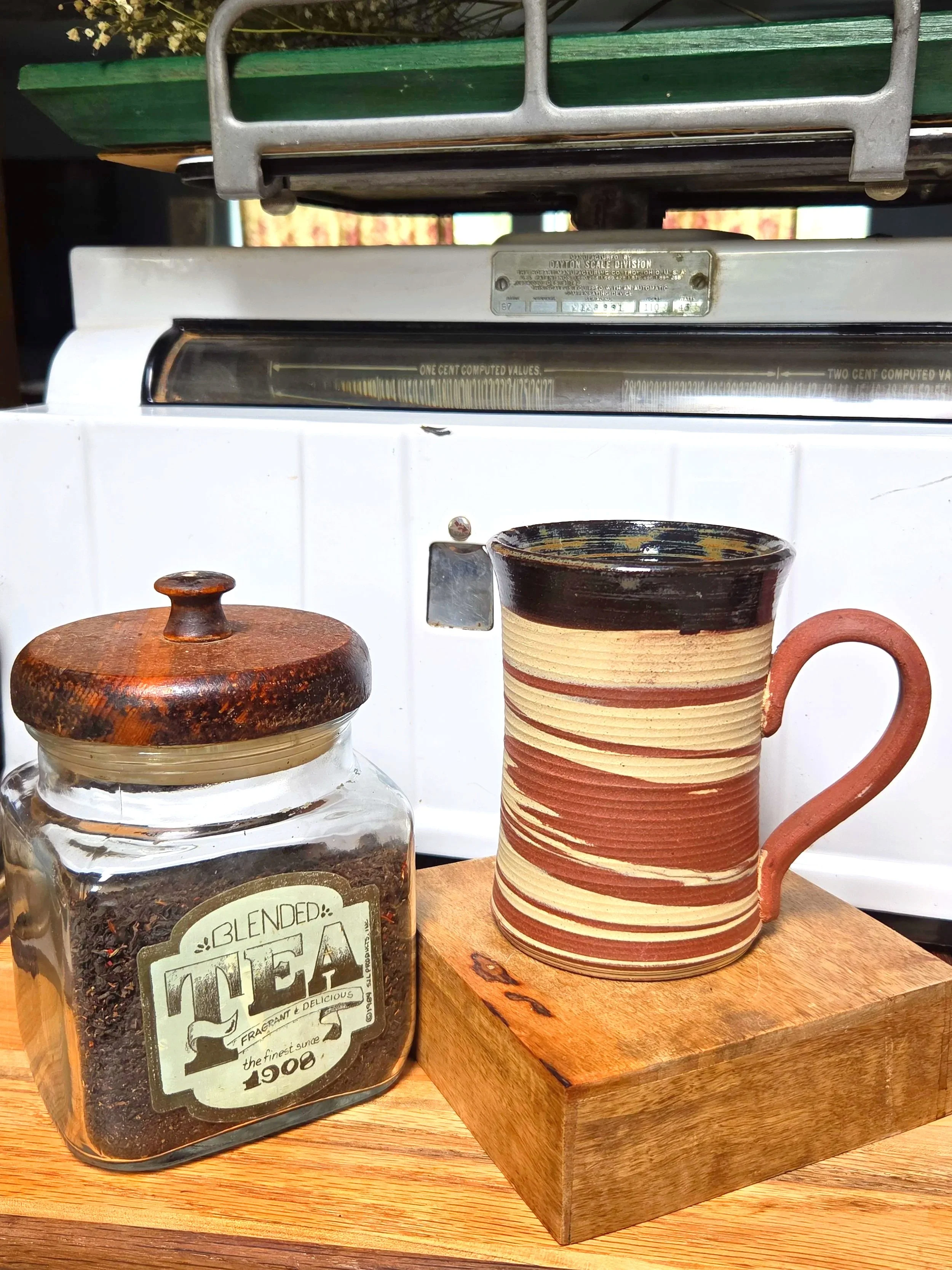 Tankard with exposed marbling (see details)