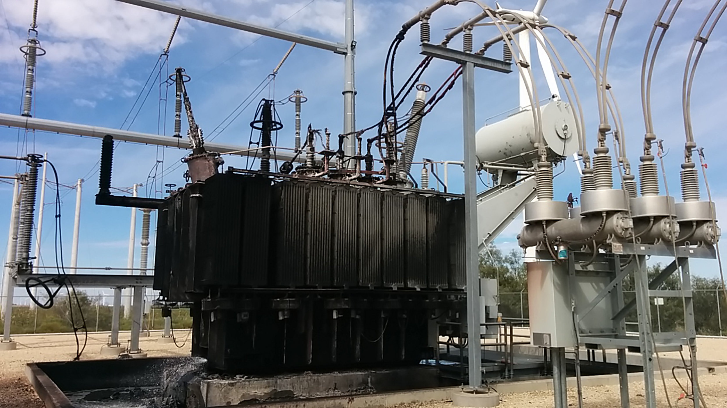 TRANSFORMER FIRE: ROSCOE, TEXAS