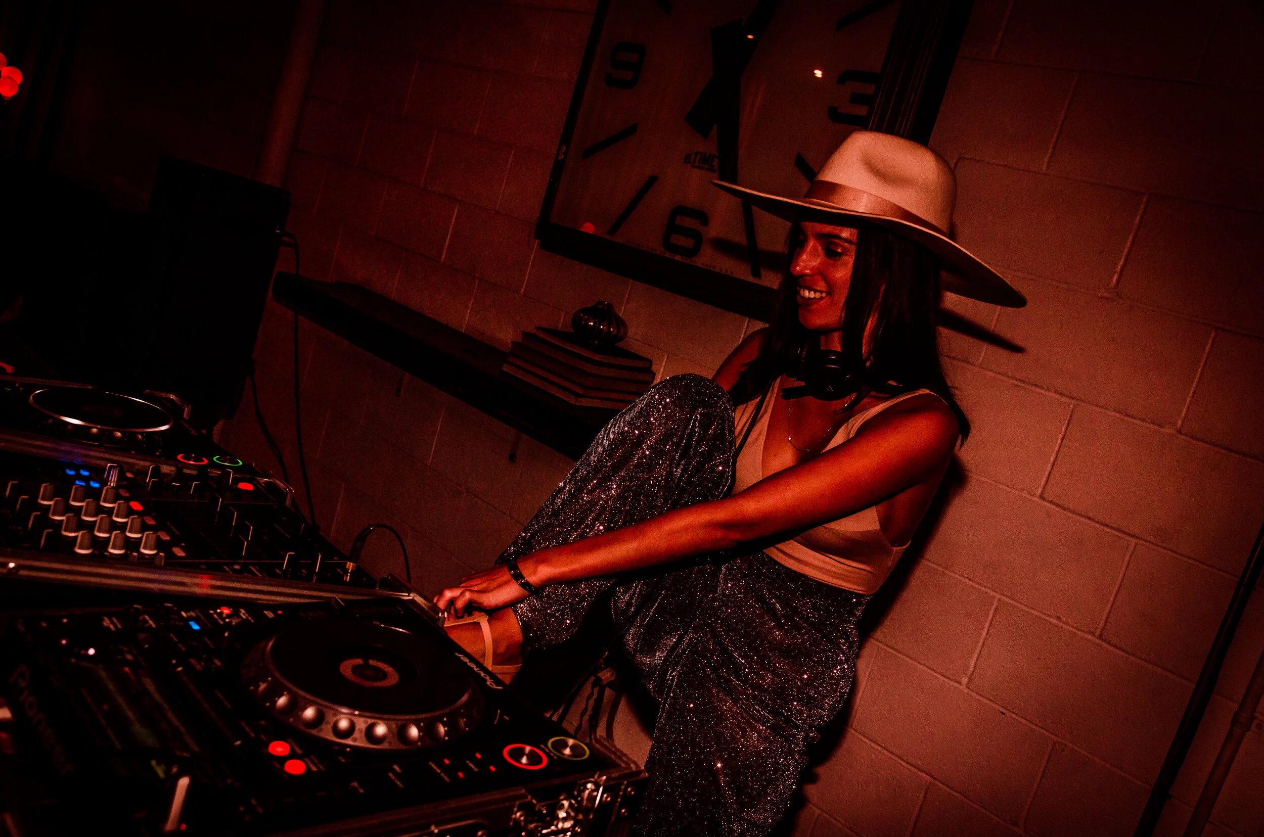 Tess Volker at PaliHouse West Hollywood. Live Music/ Nightlife