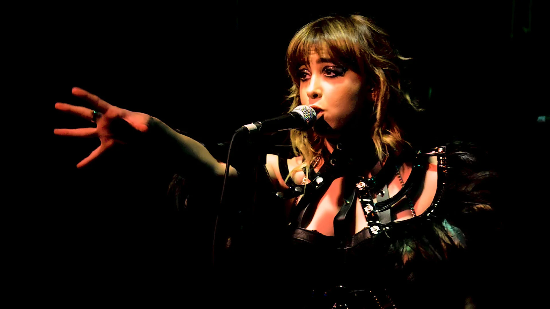 Nikki Lorenzo Live at Hotel Cafe. Live Music/ Nightlife