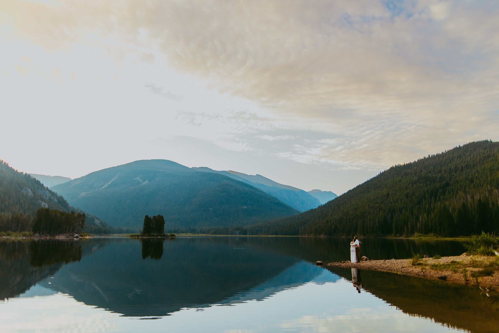 Paddle Board Adventure Elopement | Colorado Elopement Photographer