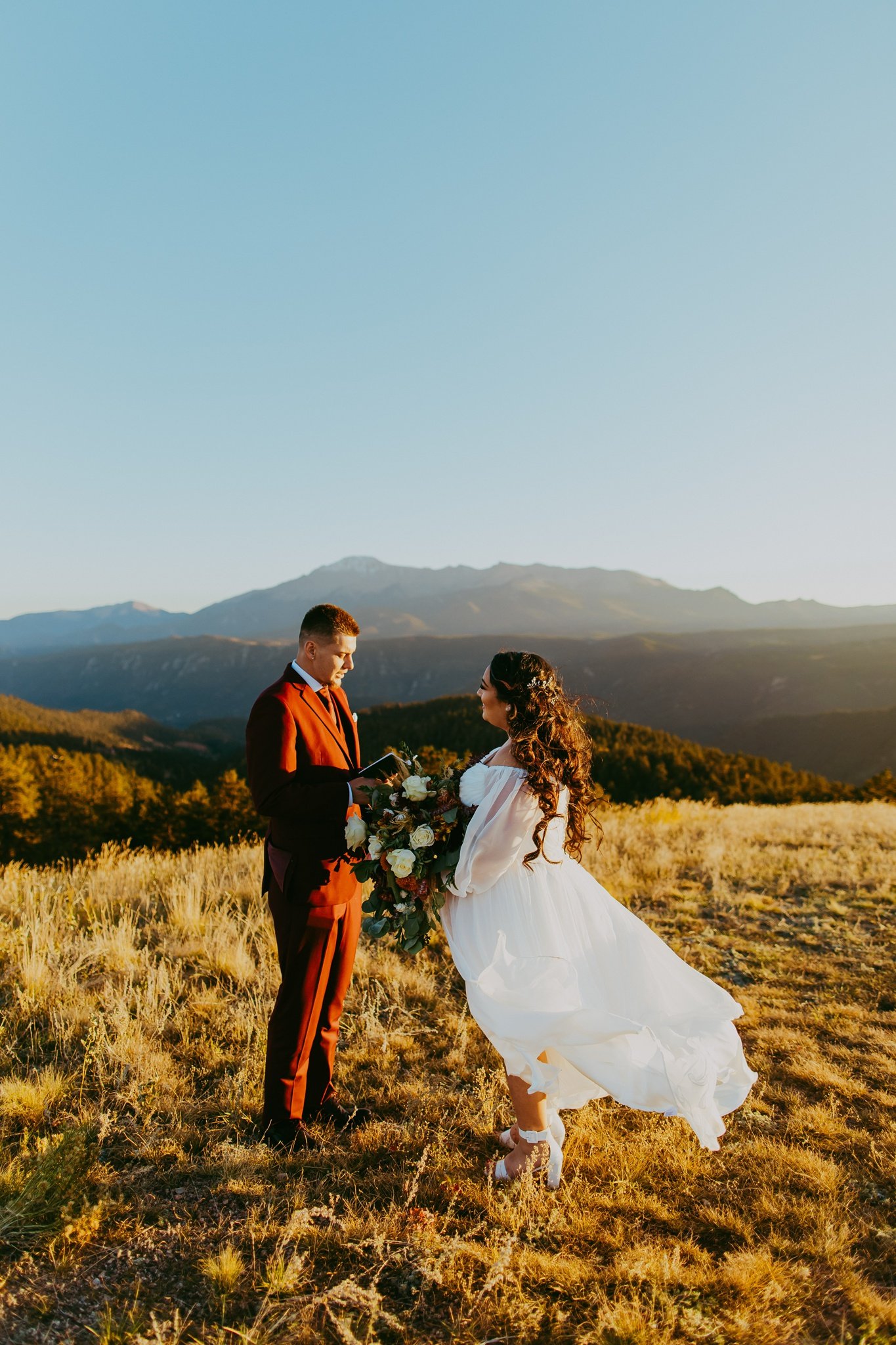 Pikes Peak Colorado Sunset Elopement | Colorado Elopement Photographer