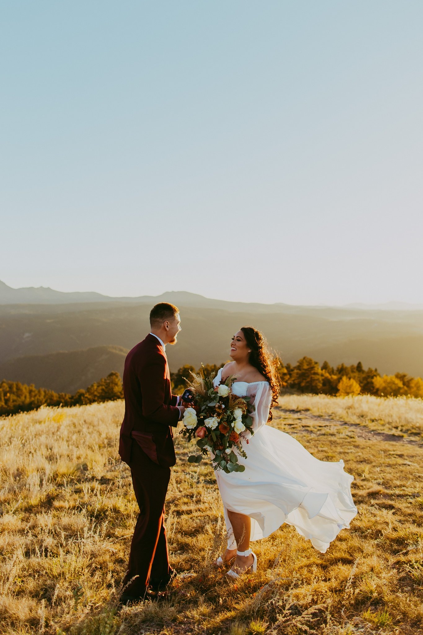 Pikes Peak Colorado Sunset Elopement | Colorado Elopement Photographer