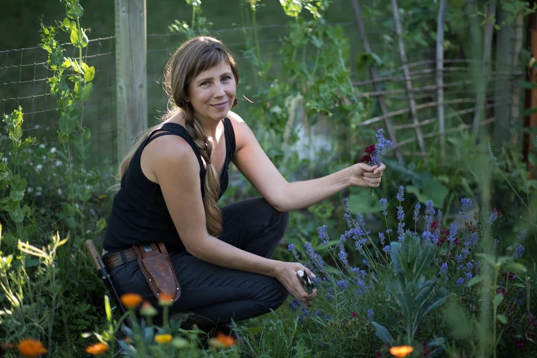 sunnyjlindley-garden-coach.jpg