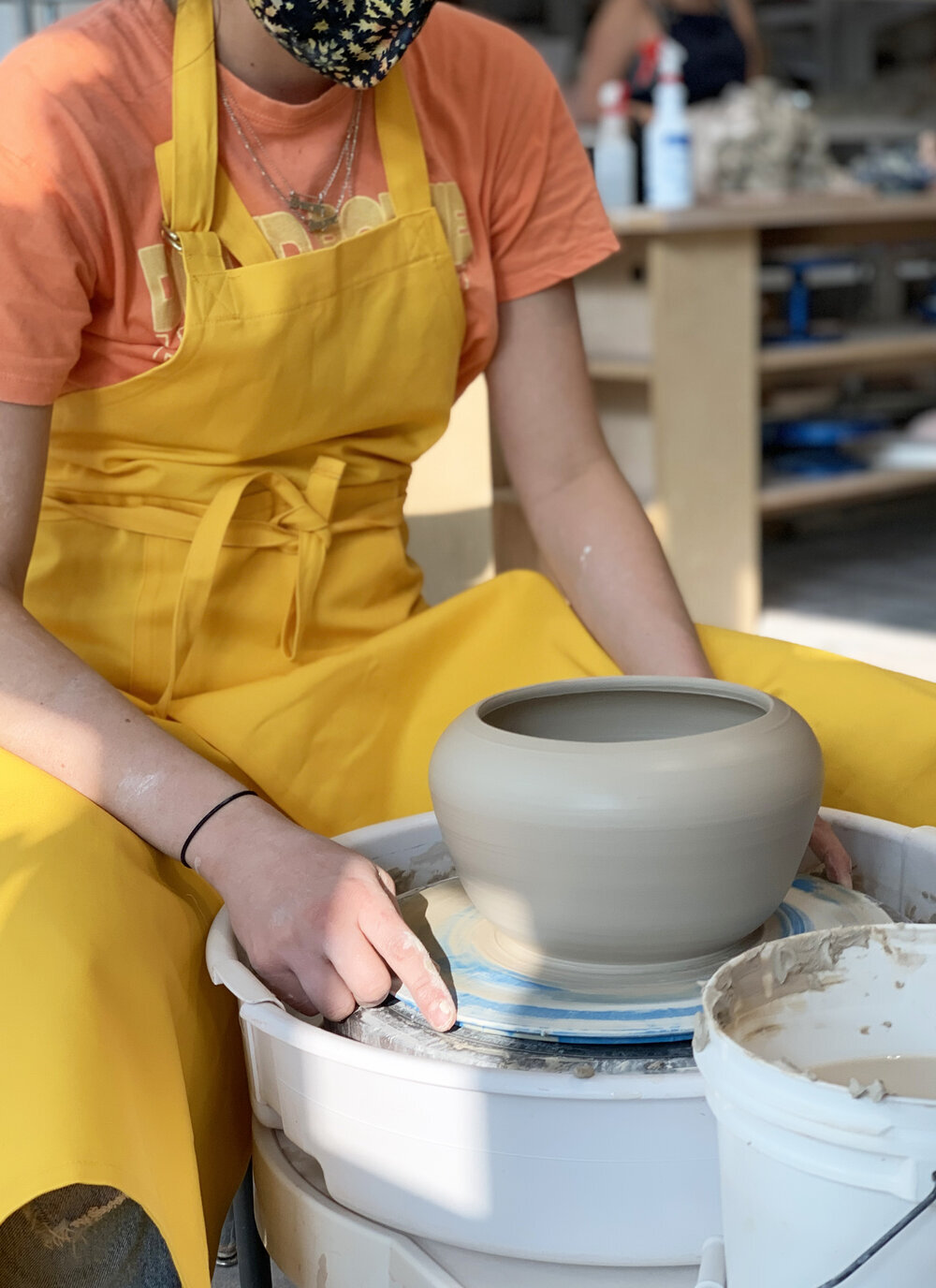 The Best Aprons for Pottery, Ceramics, and Art Studios — The Studio Manager