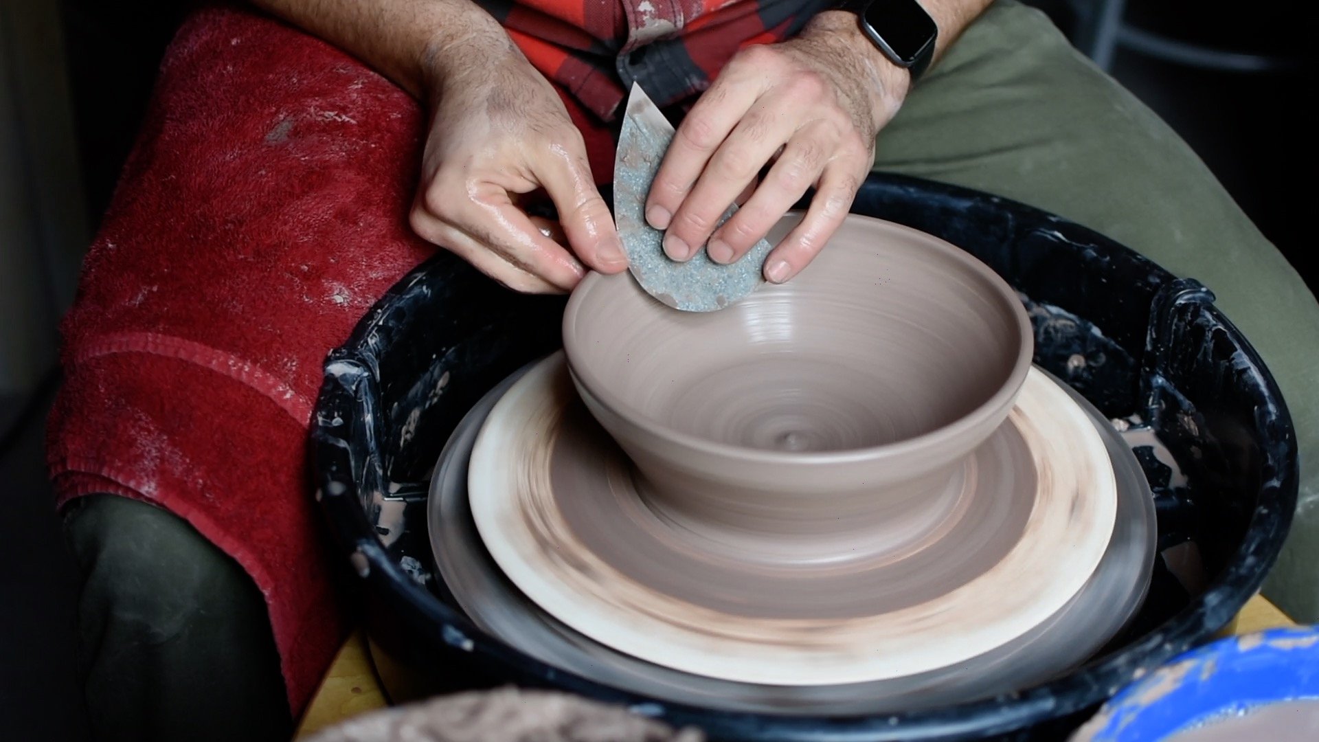 How To Throw Clay On The Pottery Wheel: A Step-by-Step Beginners Guide -  Pottery Crafters