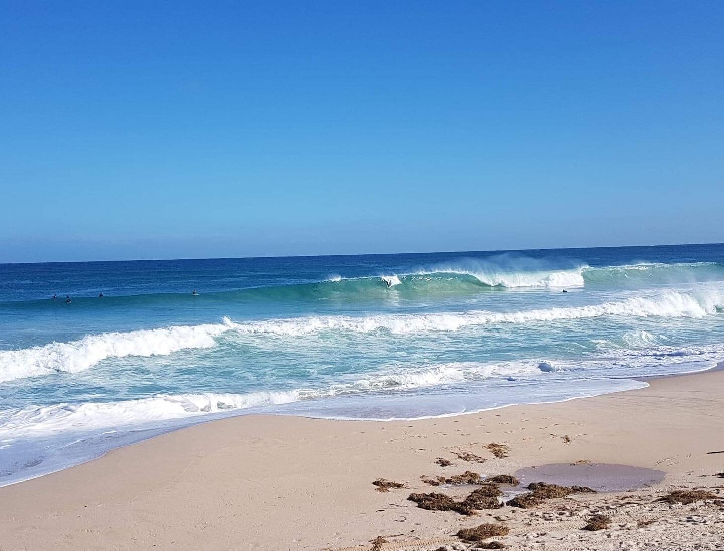 From where we would rather be 🌊 
📸@hamo88 
#perth#scarborough#beach#surfer#surf#barrel#beachbreak#westernaustralia#perthisok#local#shred#summer#inscarborough