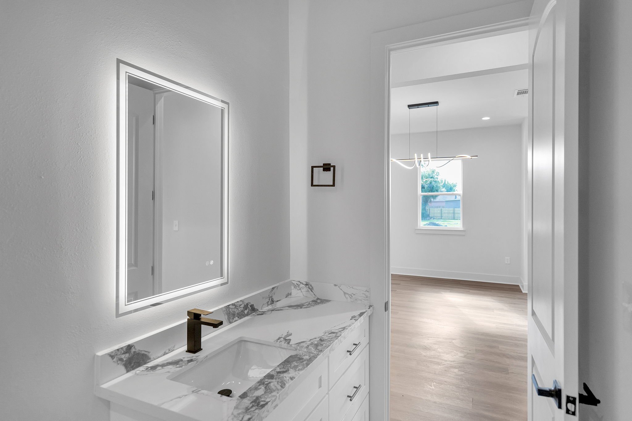 32-web-or-mls-DSC05136.jpg