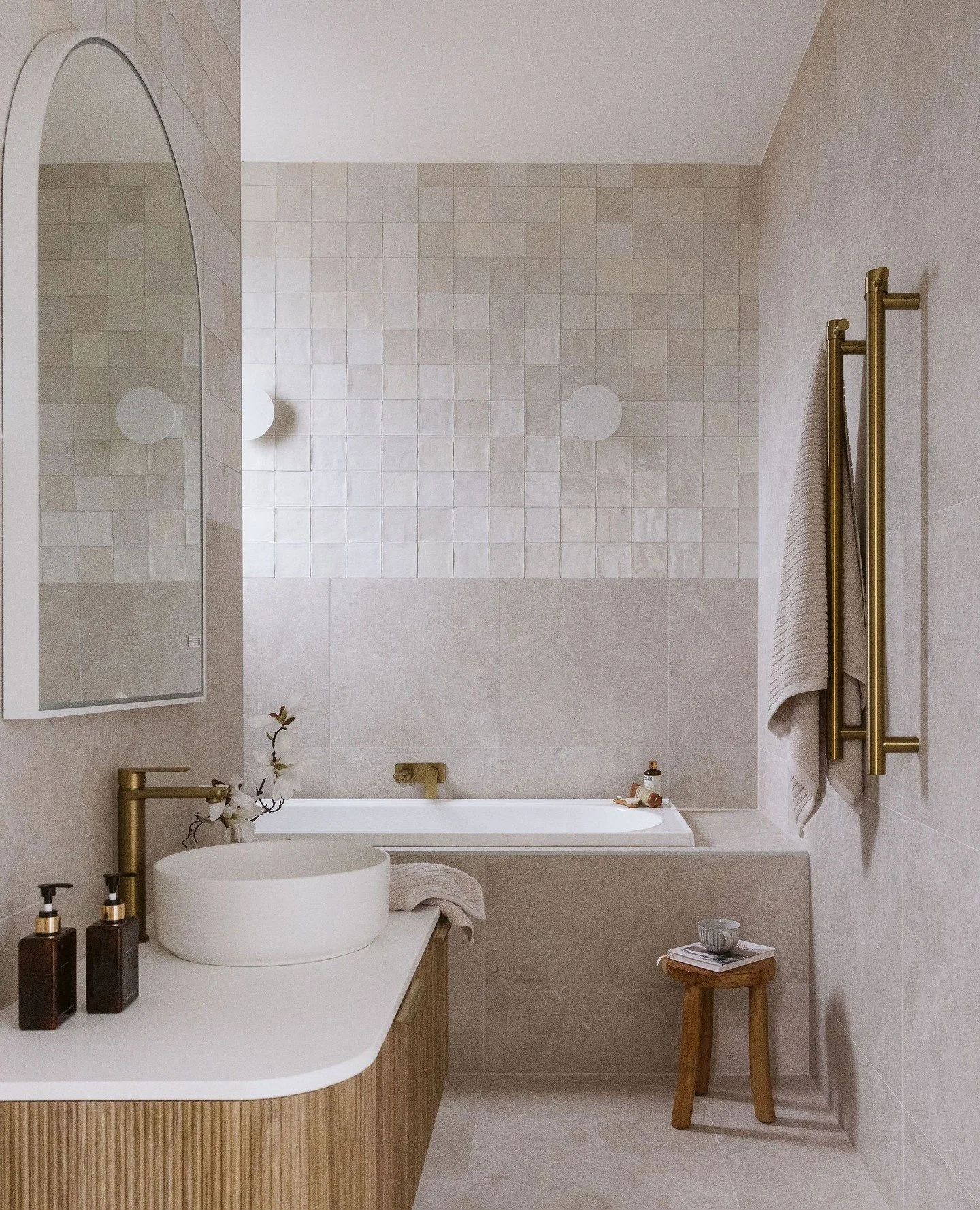 Thoughtful styling turns a bathroom into more than just a functional space  it becomes a calm, inviting retreat. ⁠
⁠
Layered textures, subtle accents, and careful details create a space that feels effortlessly elegant and perfectly put together.⁠
⁠
S