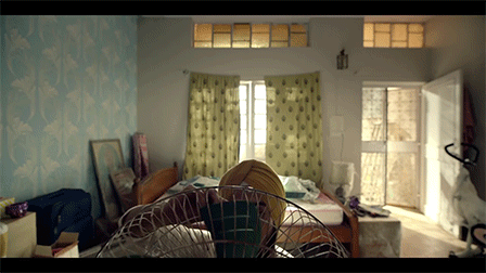01-Uber-moves-the-Aroras2.gif