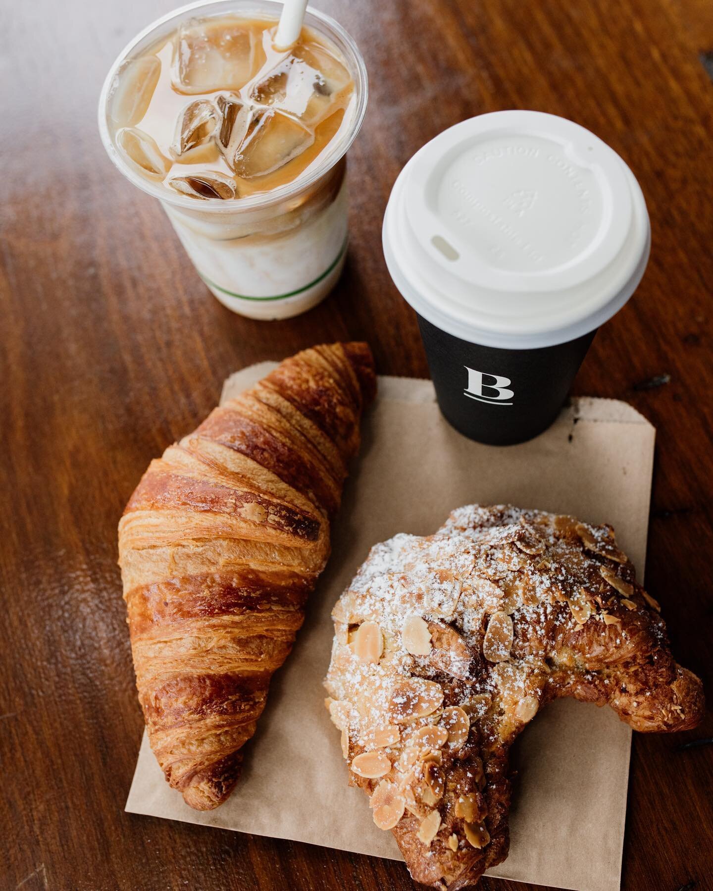 Morning vibes with my all-time favorite combo: iced coffee and a heavenly almond croissant. This dynamic duo never fails to kickstart my day and keep me energized throughout. ☕️🥐 #CoffeeLover #PastryPerfection #MorningRituals #IcedCoffee #AlmondCroi