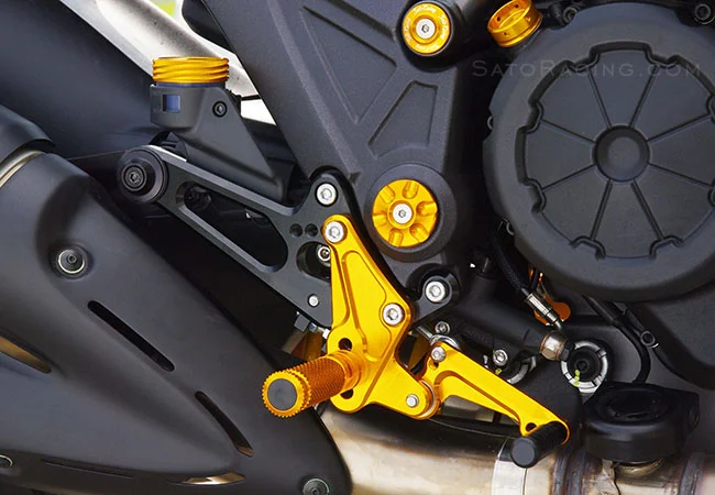 ducatidiavel_rs_fitR1.jpg