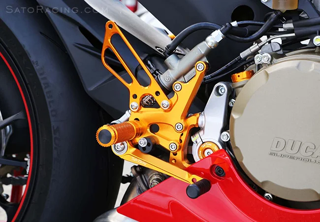 1199rearsets_R1_650x450.jpg