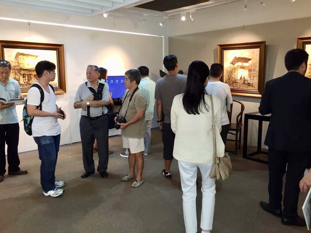  Guests at Mr Ang Ah Tee’s solo exhibition in 2016 