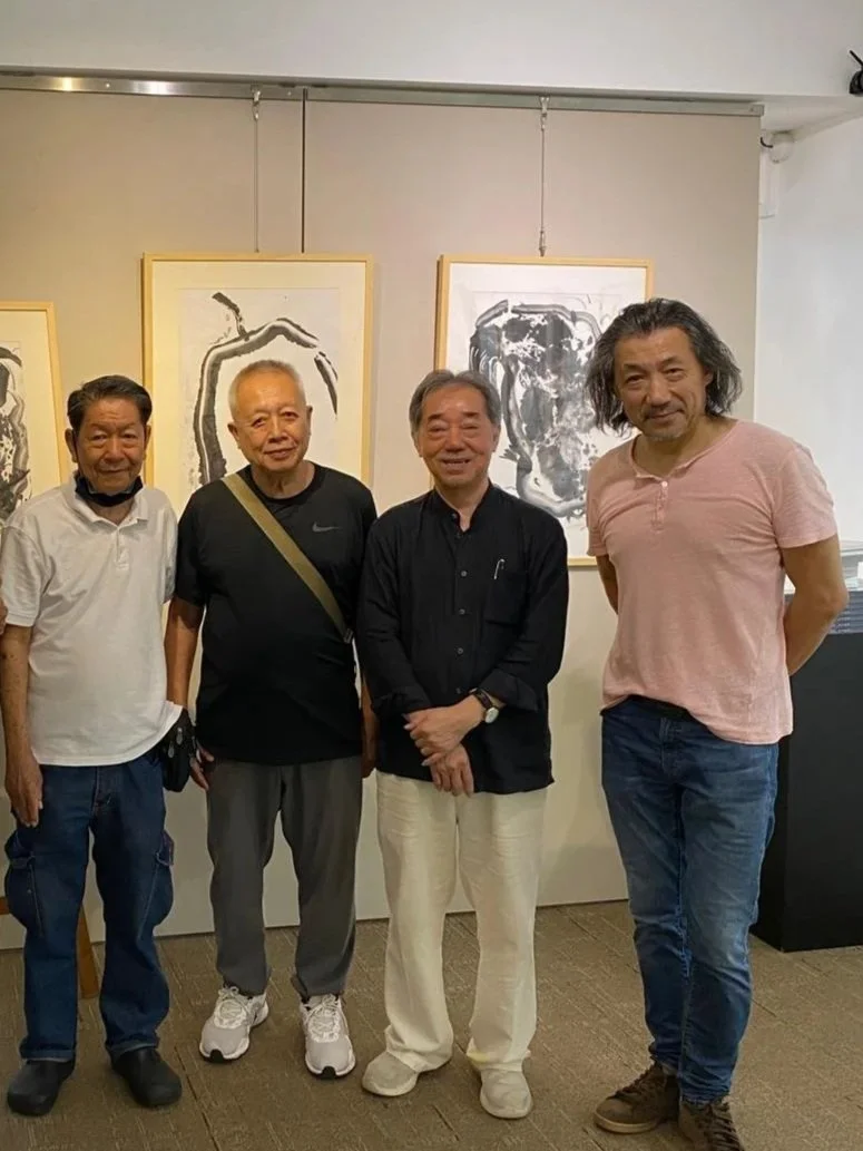 (left to right) Artist Tan Oe Pang with Goh Huck Heng, Artist Terence Teo and Artist Zhu Hong
