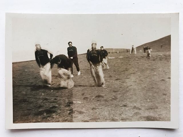 A fun filled old photo of island life! Sack races on Fair Isle
😂
#fairislestudio #creativeresidency #fairisle