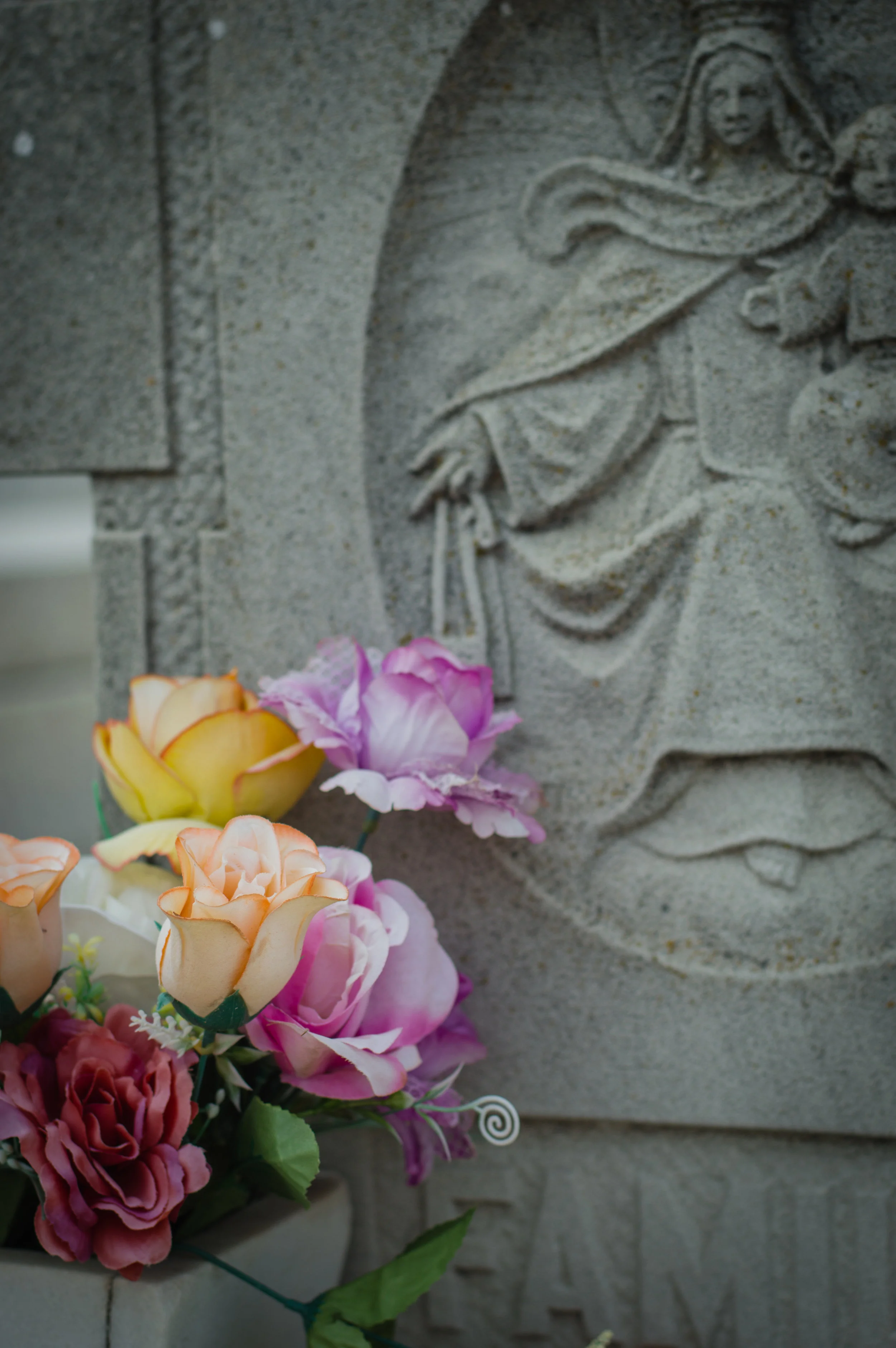 Flores en el cementerio (6 de 18).jpg