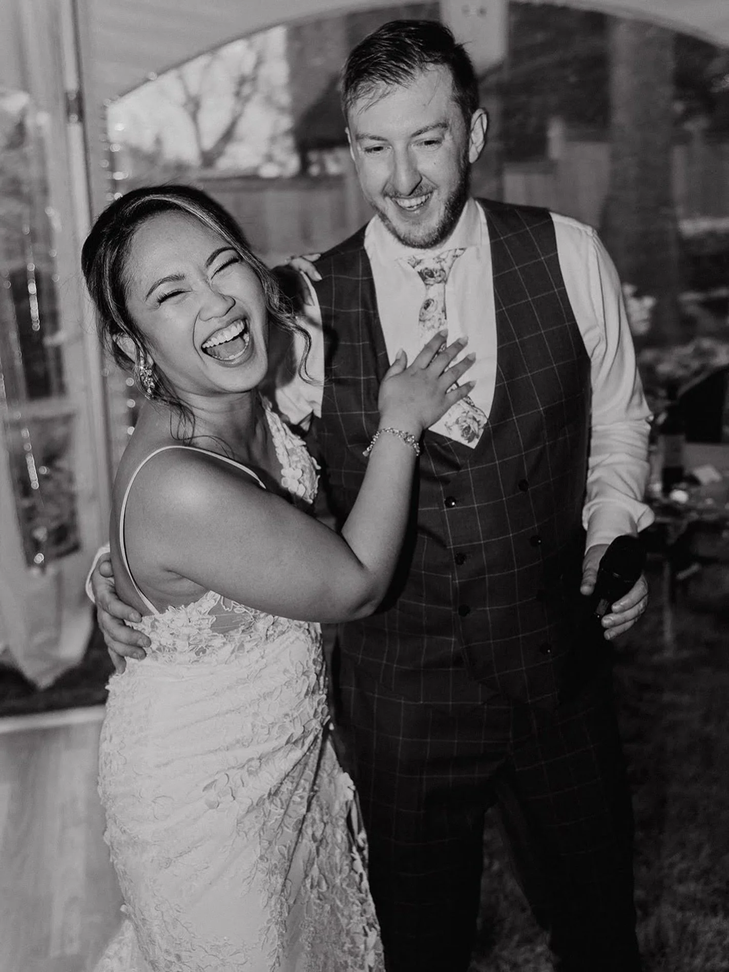 If I could sum up Julienne + Paul&rsquo;s entire planning process and wedding day in one photo&hellip; it would be this one. 🤍

Joyful. Genuine. Unfiltered.
The kind of love that feels easy, the kind of laughter that fills a room, and the kind of co