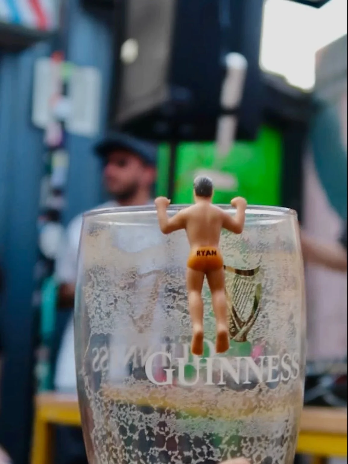 Soaking up the last of the summer weekends 🕺

#dublincafe #cafedublin #brunchdublin #dublinbar #barscenedublin  #market #dublinmarket #marketdublin #fleamarket #dublinfleamarket #pintsdublin #bestpint#dublin #sunnypints #eventsdublin 
#dublinbar #ba