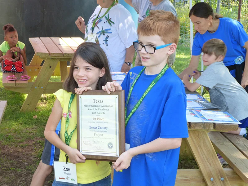 childrens-vegetable-garden-award.jpg