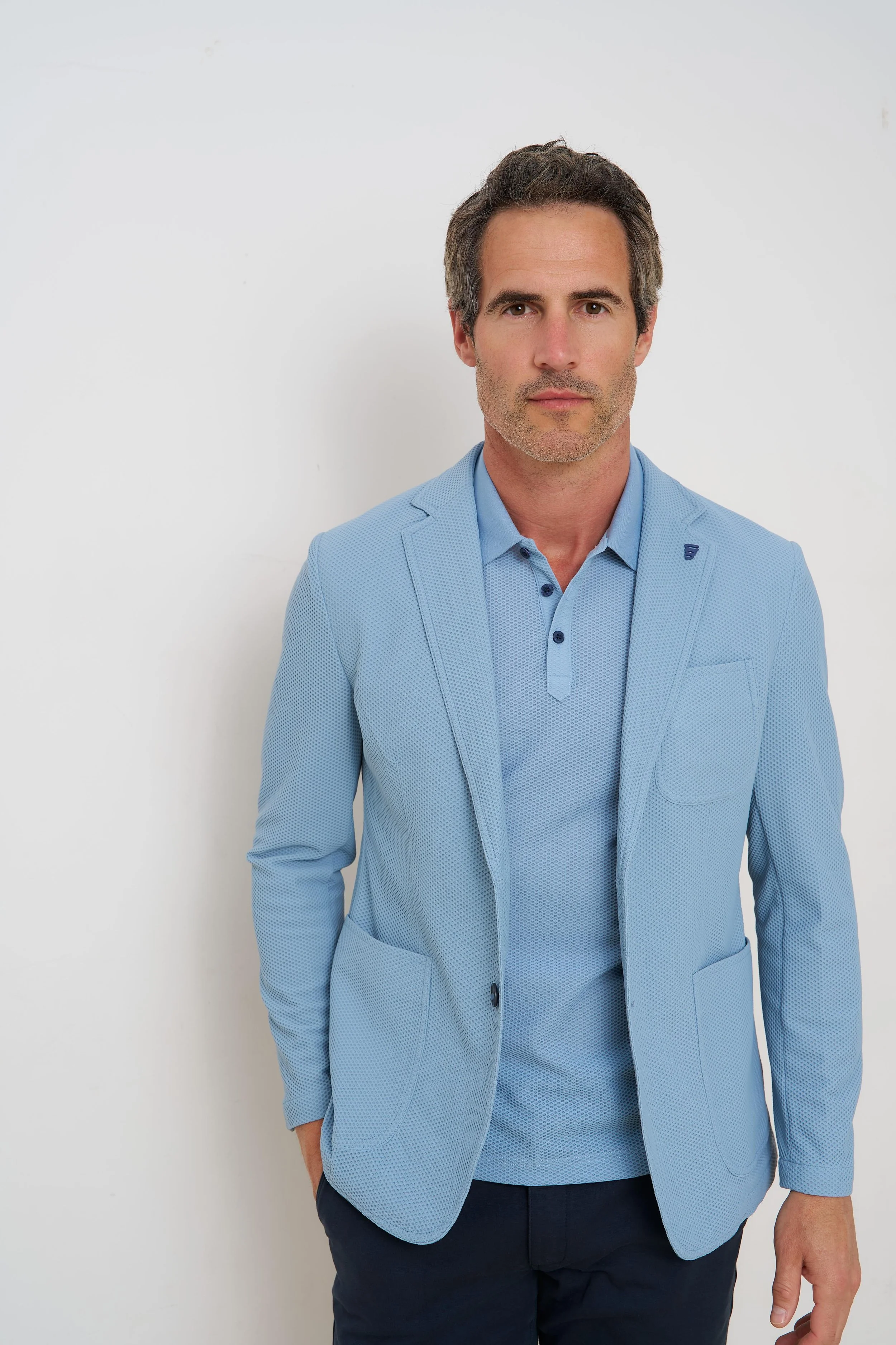 132.TRAVELJACKET.004_018_4.jpg