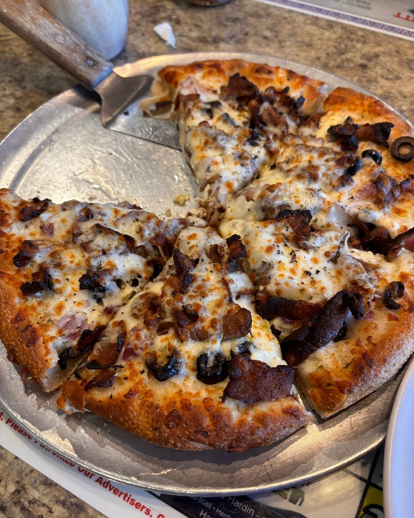 First dinner out in Dade City was at ABC Pizza with Tim&rsquo;s parents. The pizza was actually surprisingly good! I&rsquo;ll definitely be back.