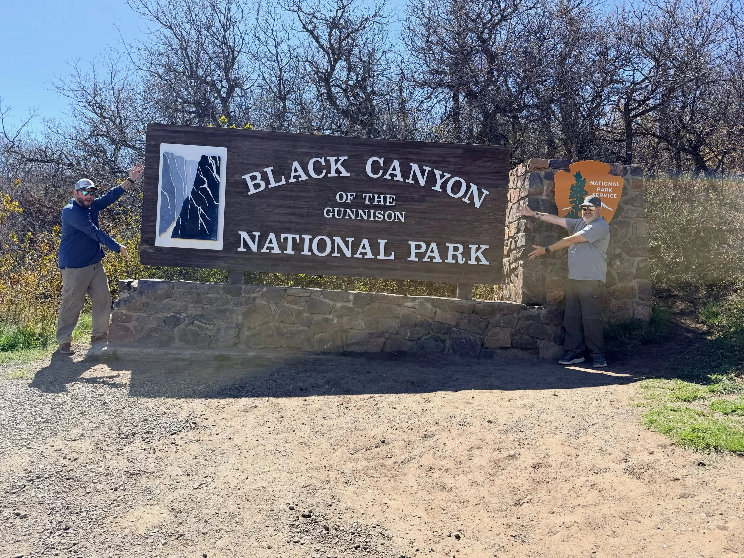 Our first Colorado national park: Black Canyon of the Gunnison! We only spent one day here and it felt pretty much like enough. Most of the park is overlooks unless you want to hike down into the canyon which we had no desire to do 😂 the overlooks o