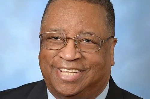 LarryGossett2.jpg