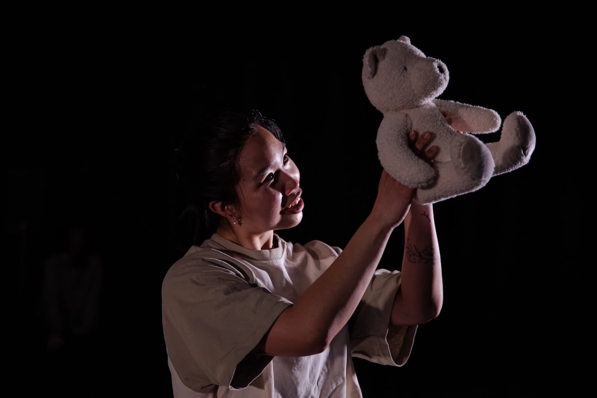 Coalesce Dance Theatre in association with Theatre Porto presents Mika and the Polar Bear 