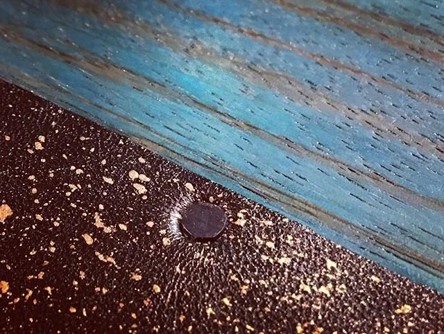 Wait...is that...blue?!? 📘#imbluedabadeedabadie #haveityourway #bluedye #possibilitiesareendless #wooddye #bookbinder #bookbinding #leatherworks #carpentry #woodworking #bookrepair #boundtolast