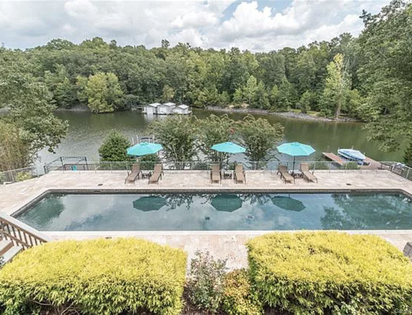 16205 Crest Cove Rd