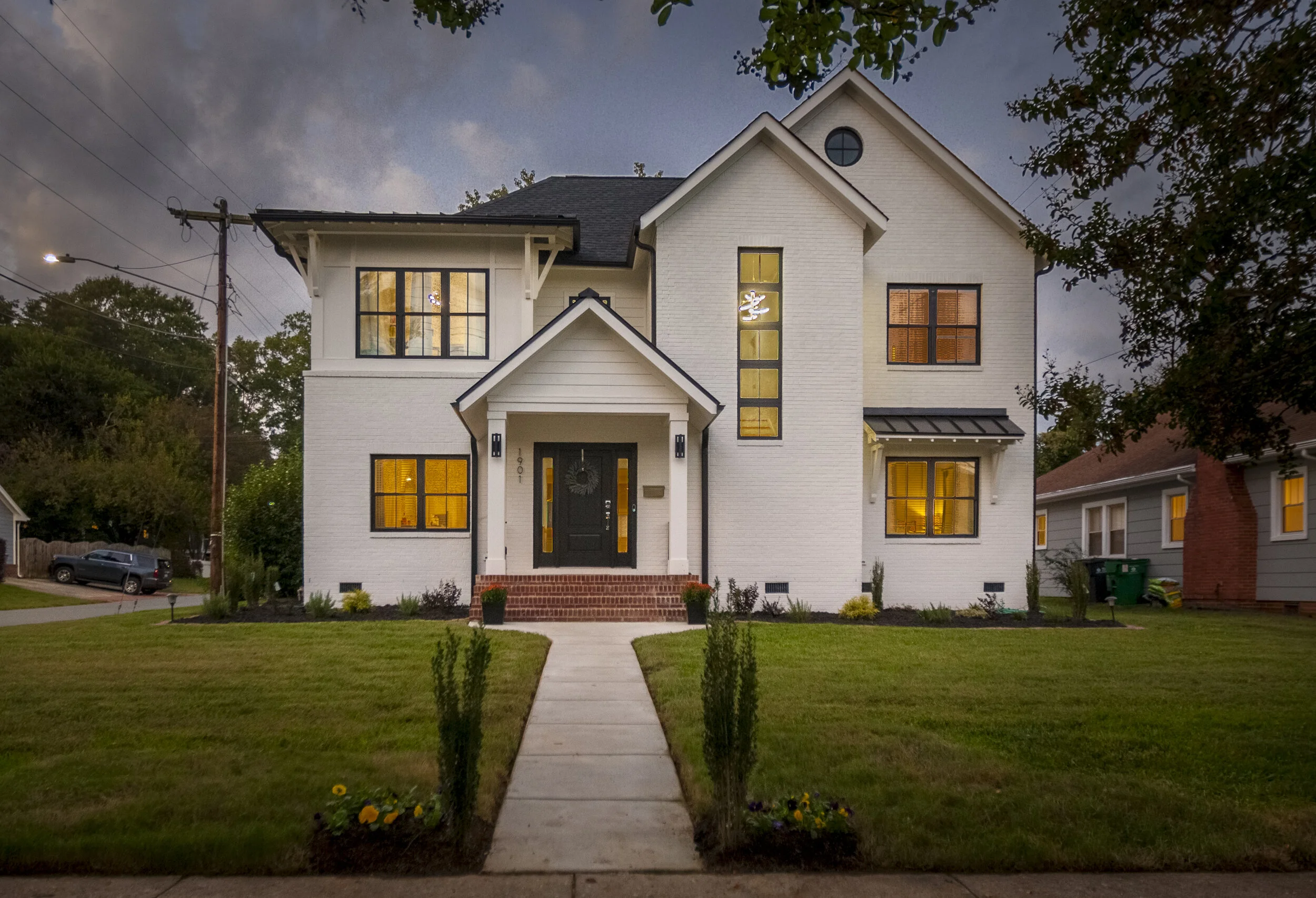 1901 Mecklenburg Ave