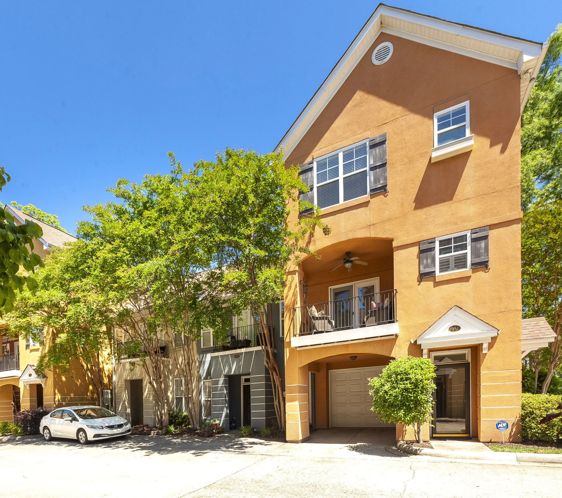 951 Hawthorne Bridge Ct